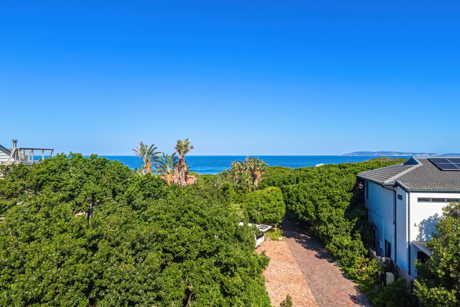 4 Bedroom Property for Sale in Keurboomstrand Western Cape